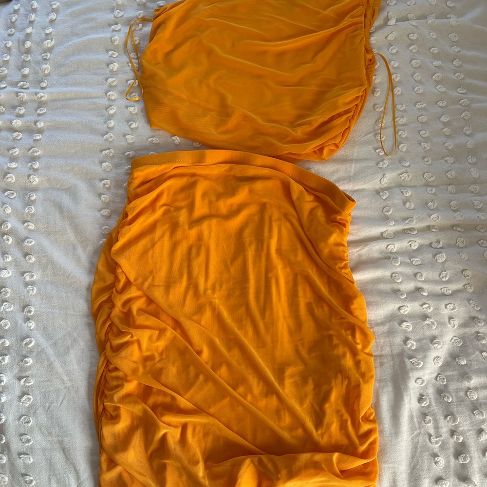 Two piece House of Harlow set